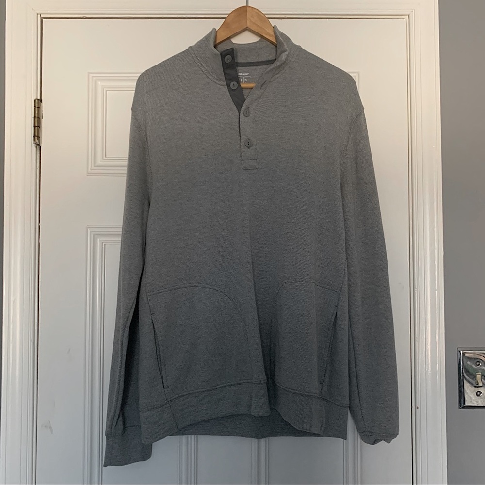 Old Navy Sweater